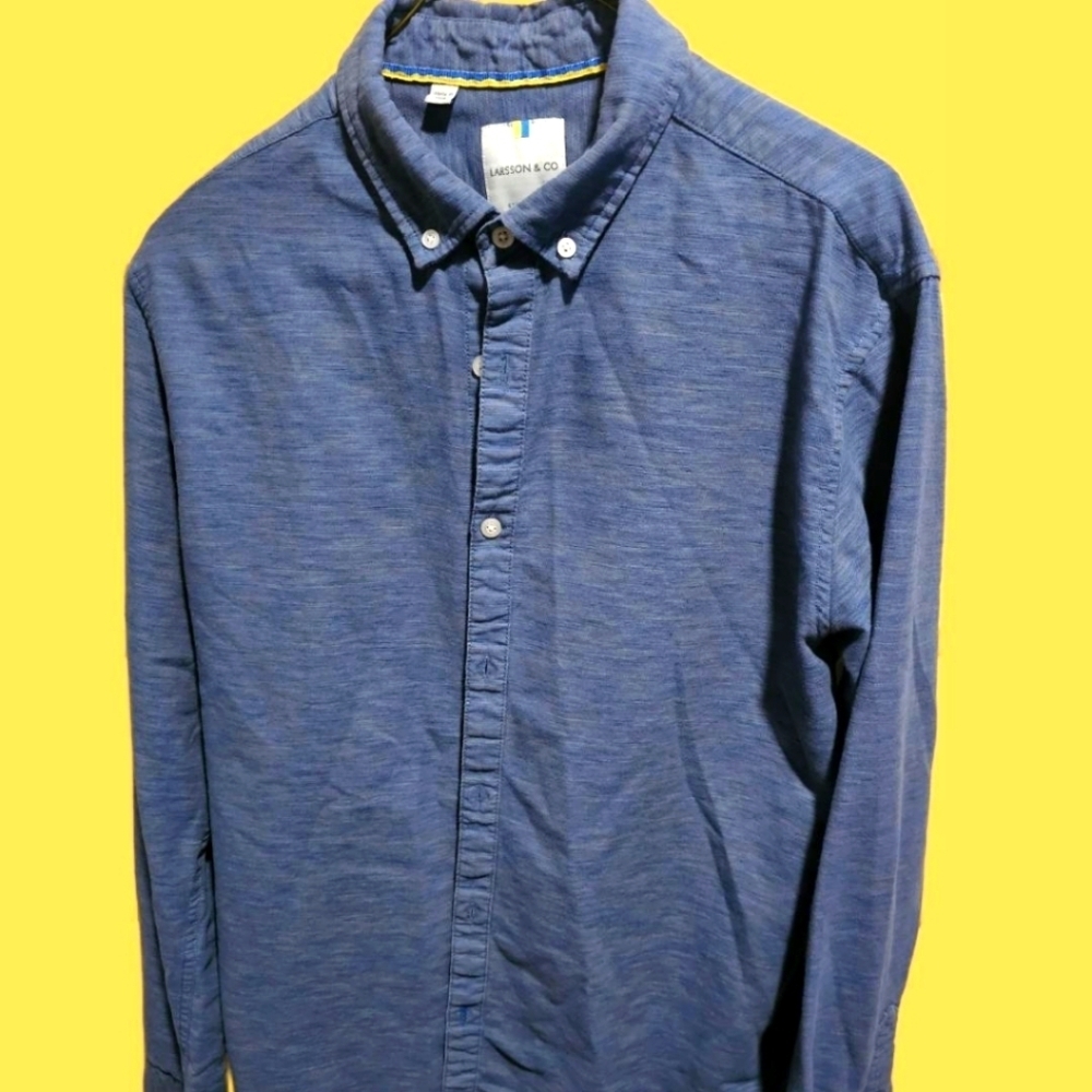 Larson and Co linen shirt in size large